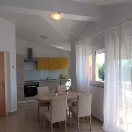 Zoe 2 Hotel
